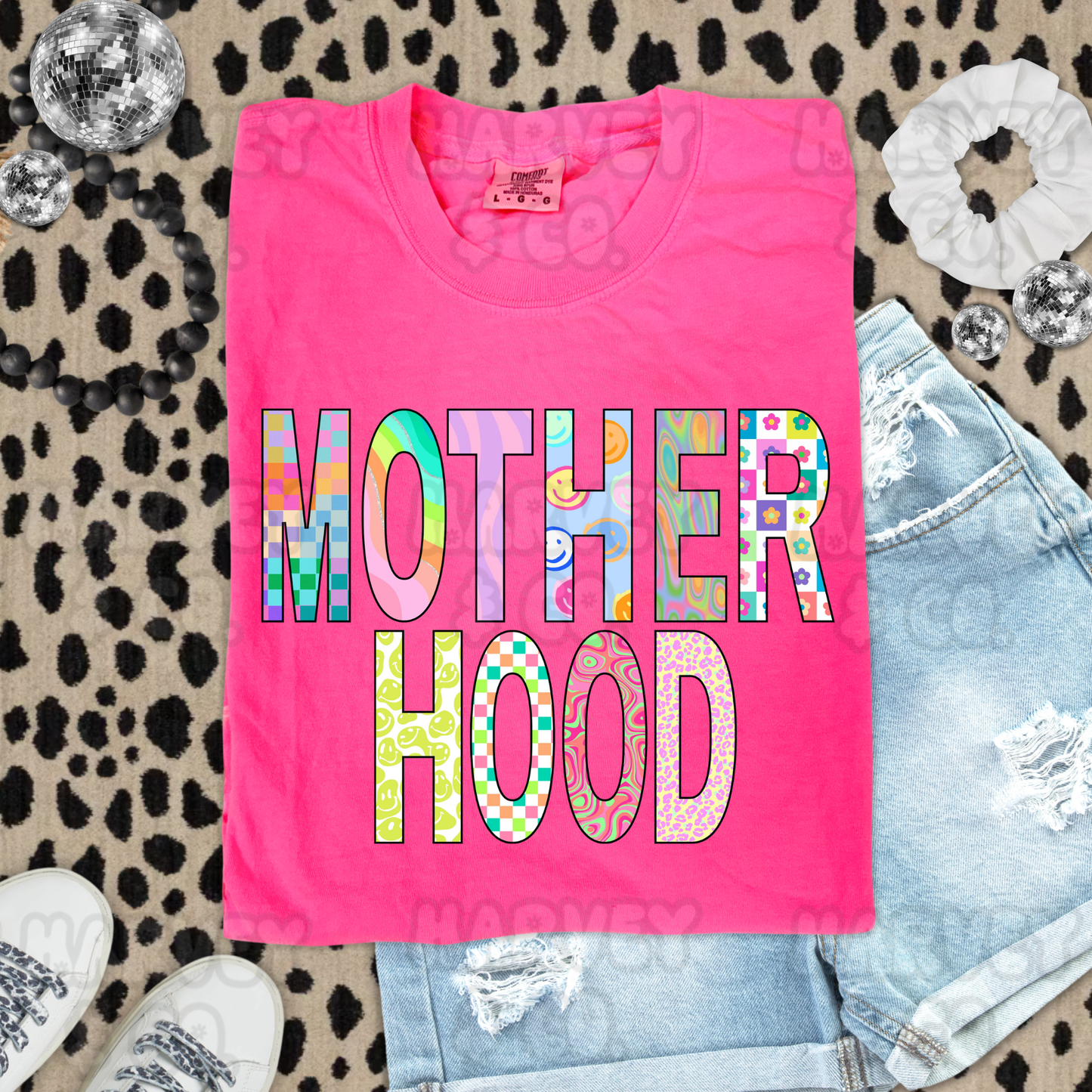 motherhood tee☮︎