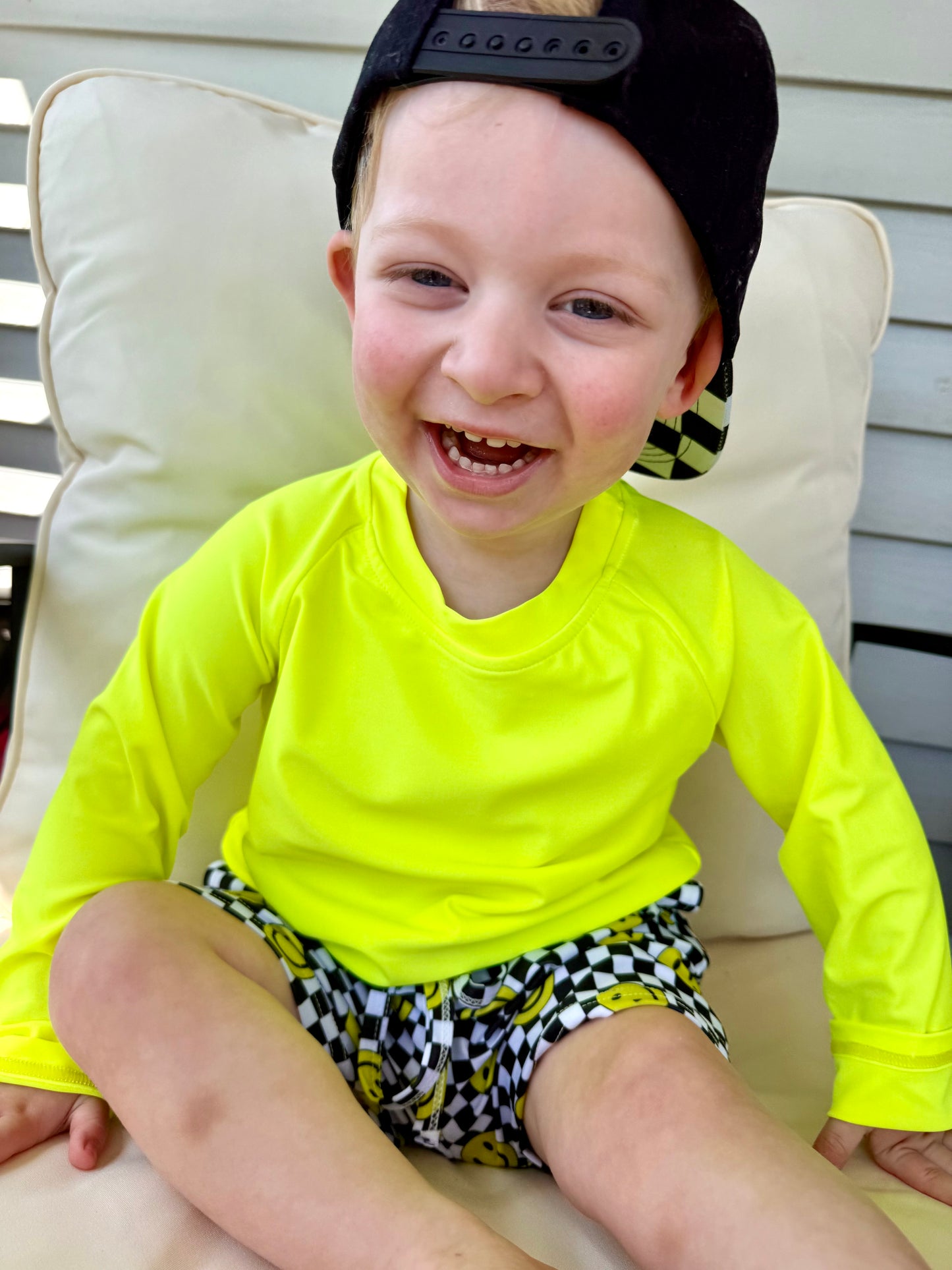 smiley splash swim trunk+rash guard set