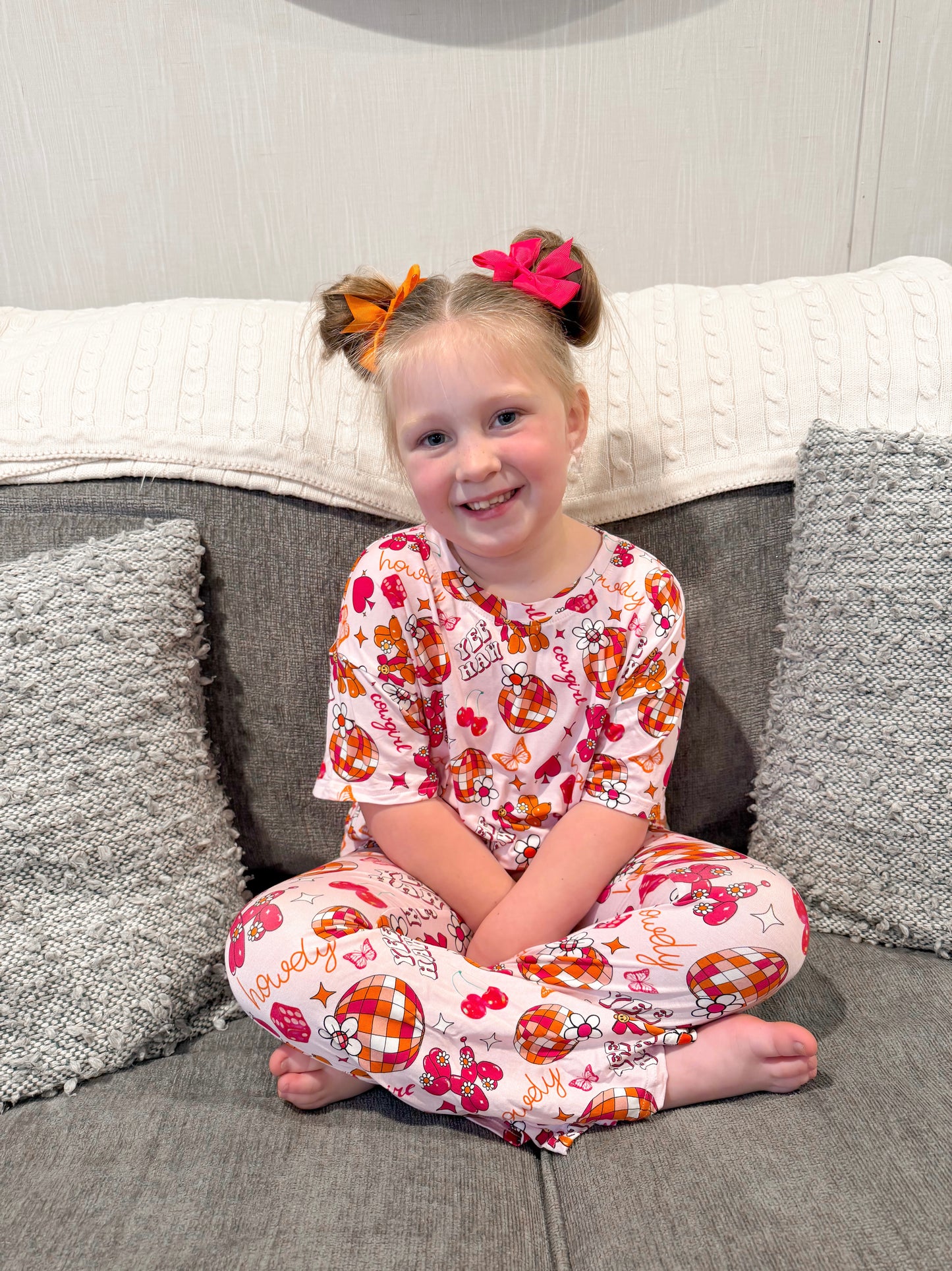 rts-disco pups lounge set